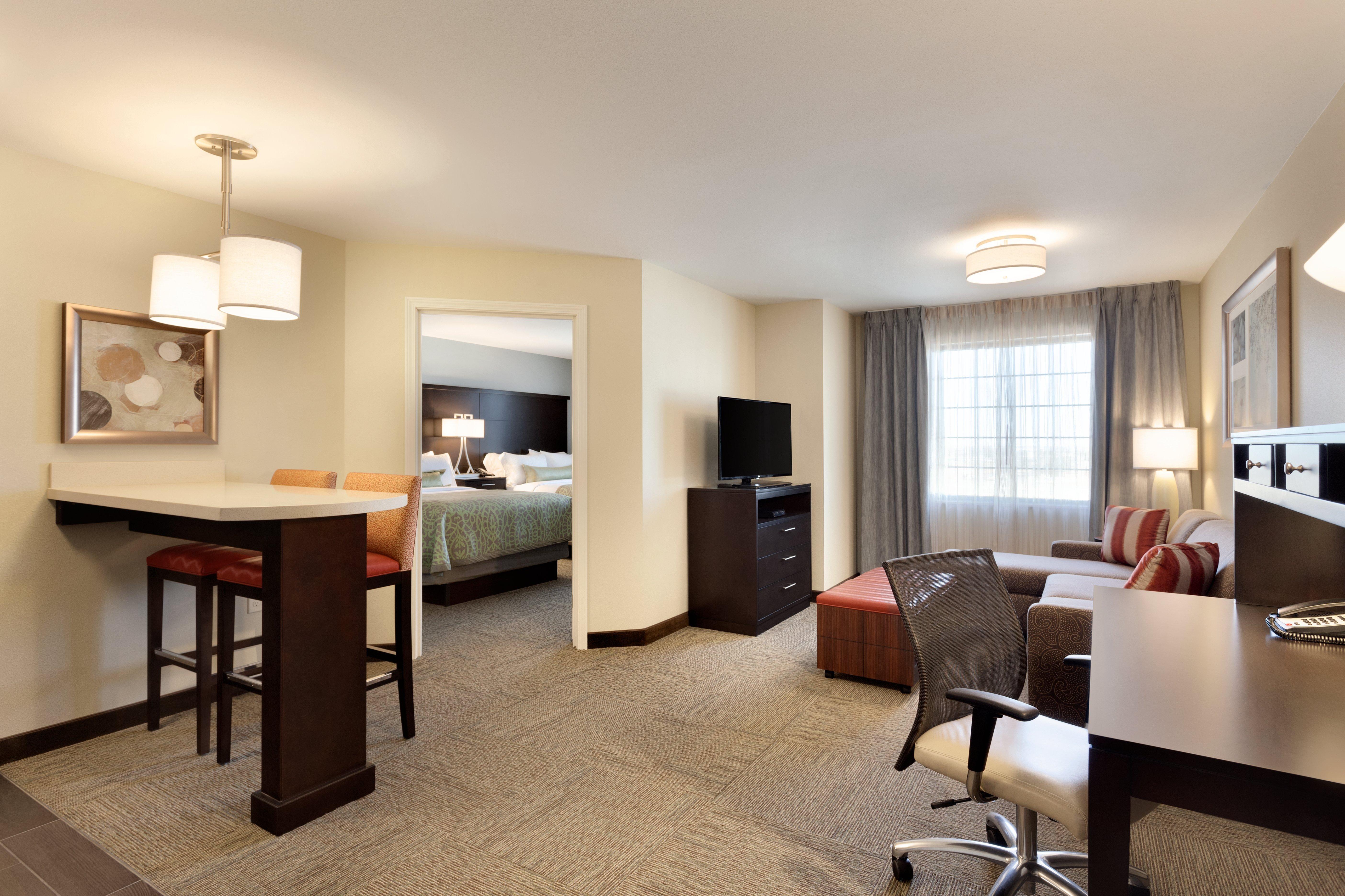 Staybridge Suites Midland By Ihg Екстериор снимка