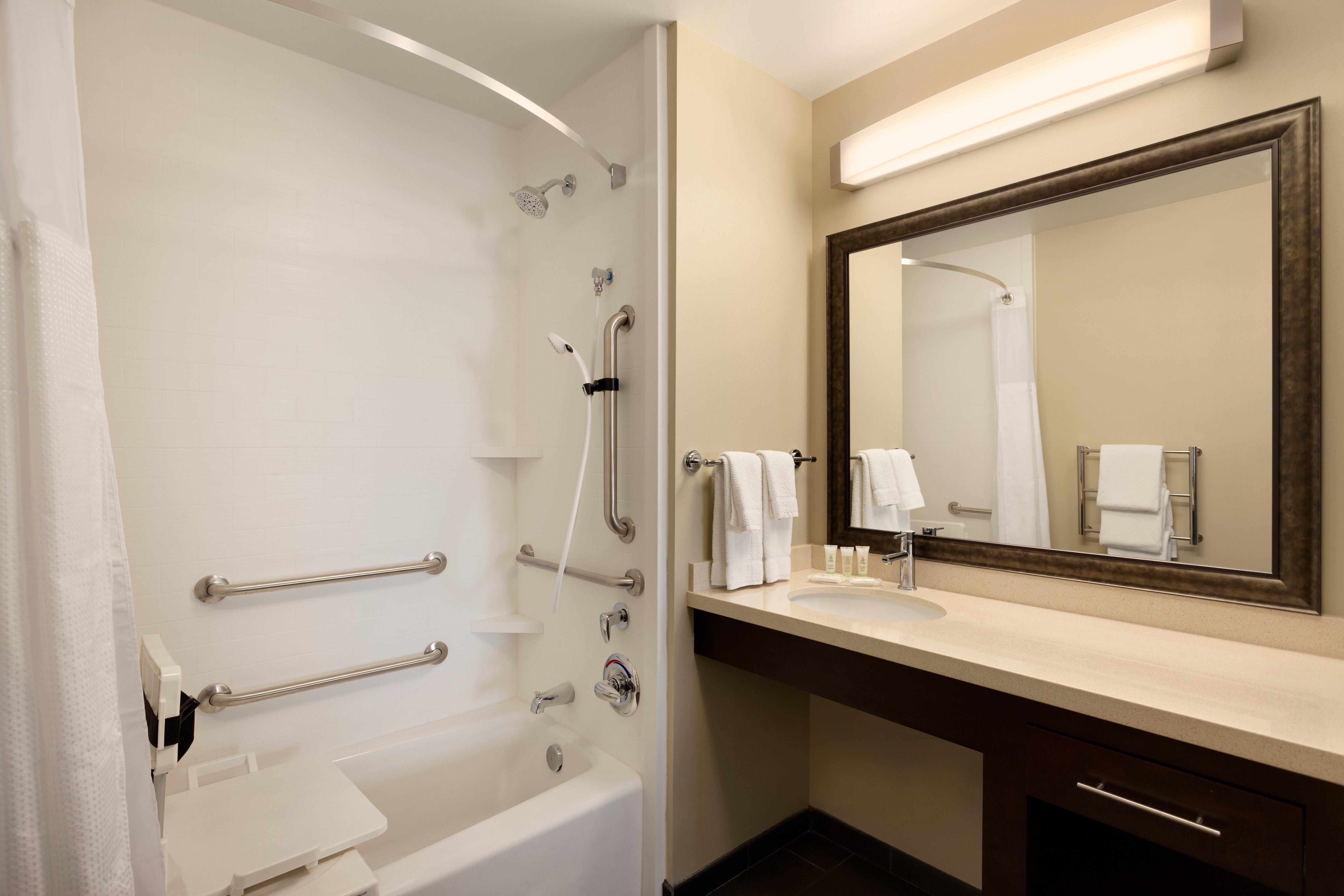 Staybridge Suites Midland By Ihg Екстериор снимка