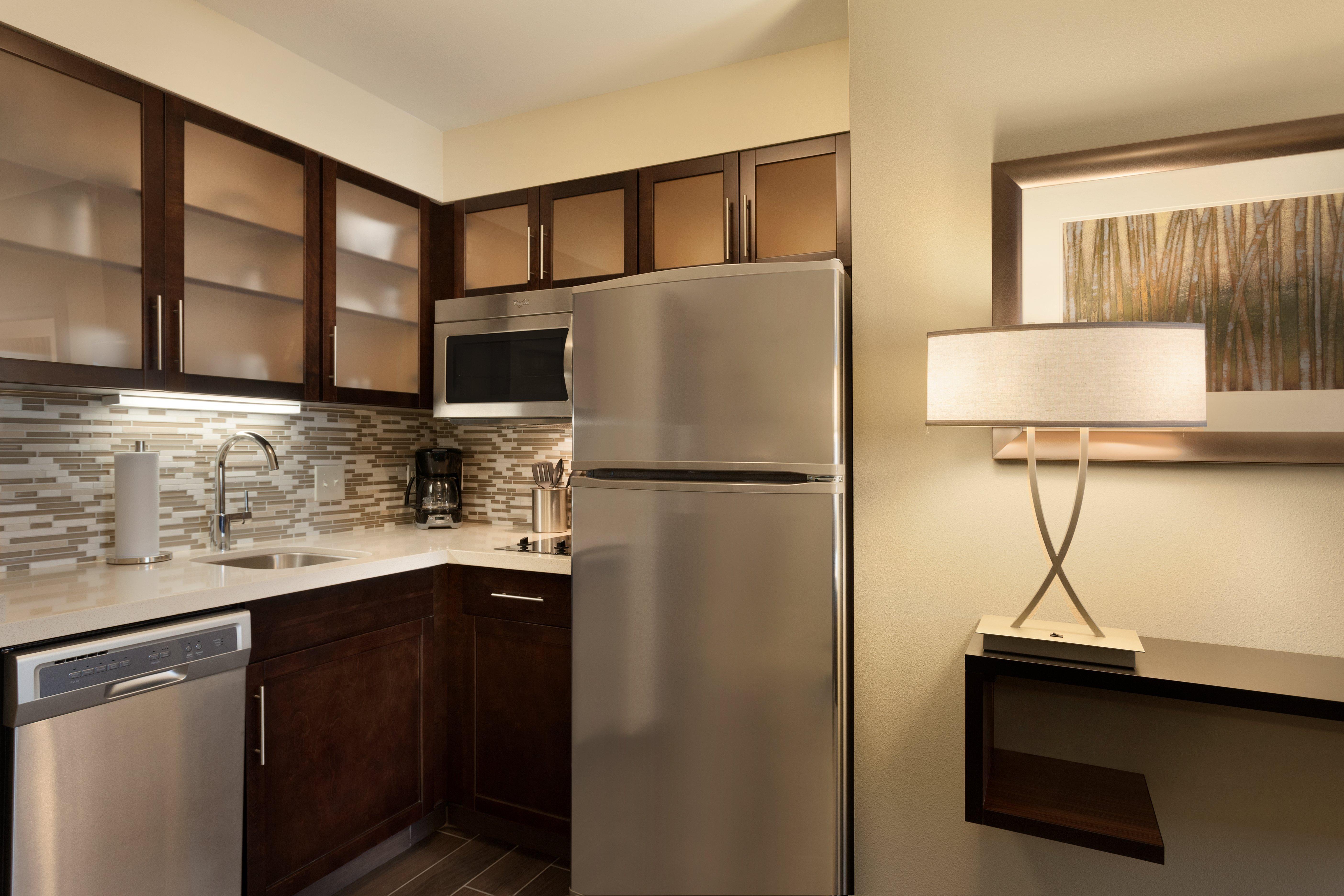 Staybridge Suites Midland By Ihg Екстериор снимка