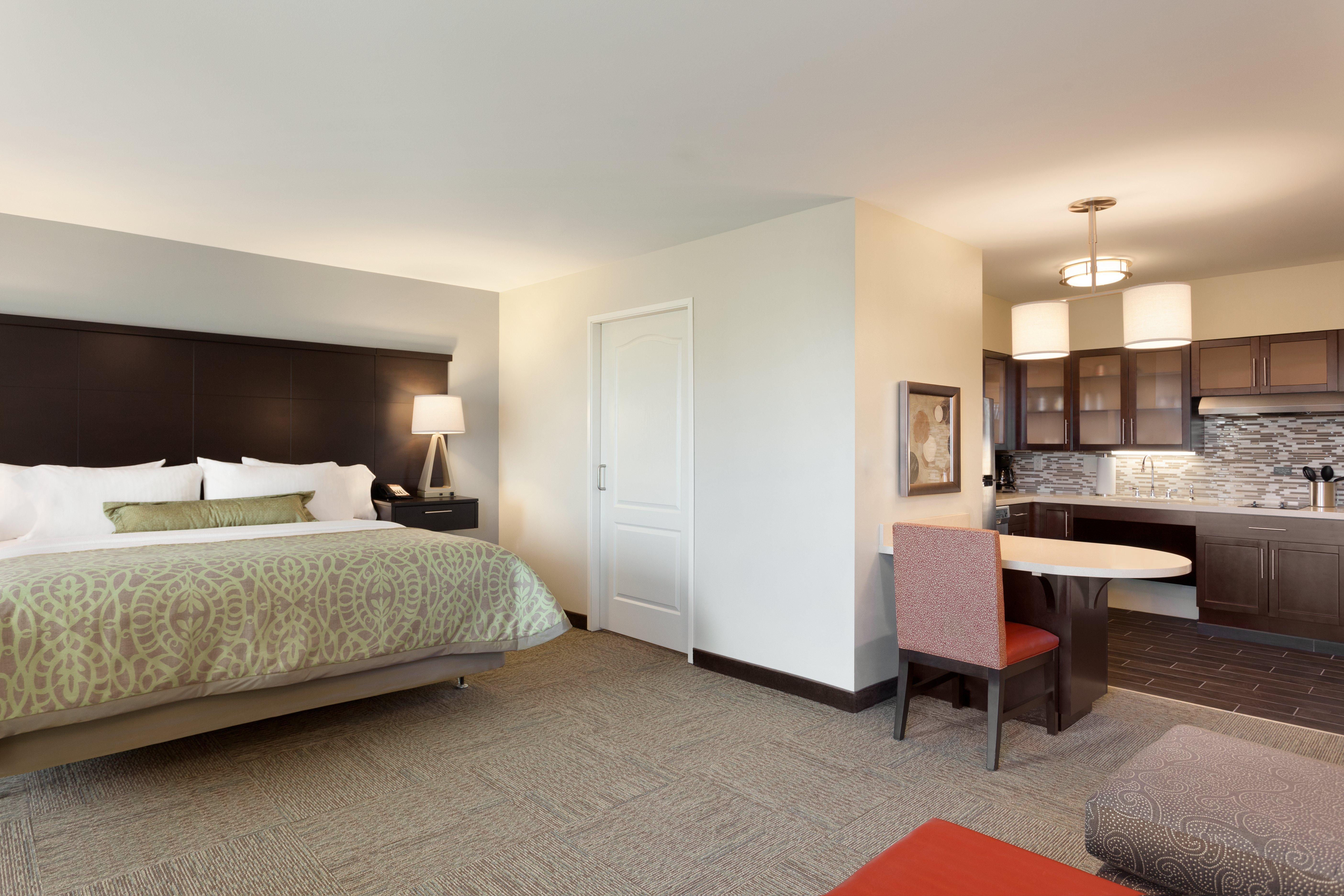 Staybridge Suites Midland By Ihg Екстериор снимка